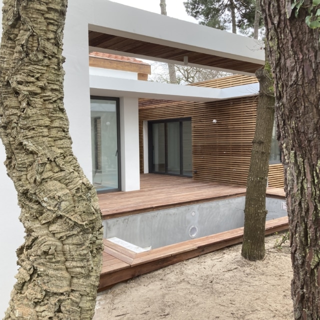 maison individuelle,maison individuelle contemporaine,maison individuelle traditionnelle contemporaine,charpentier des landes,charpentier rion des landes,architecture contemporaine,construction bois landes