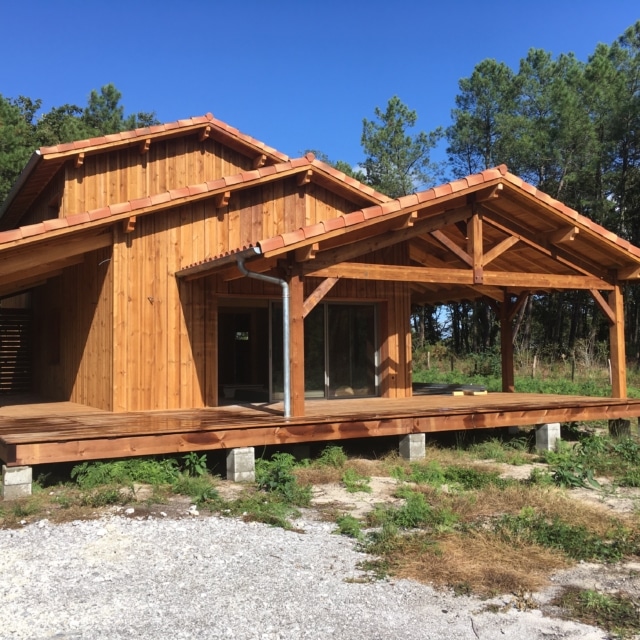 maison traditionnelle bois,maison tradi bois,maison ossature bois,maison ossature bois landes,charpente traditionnelle,maison d'architecte,maison d'architecte landes