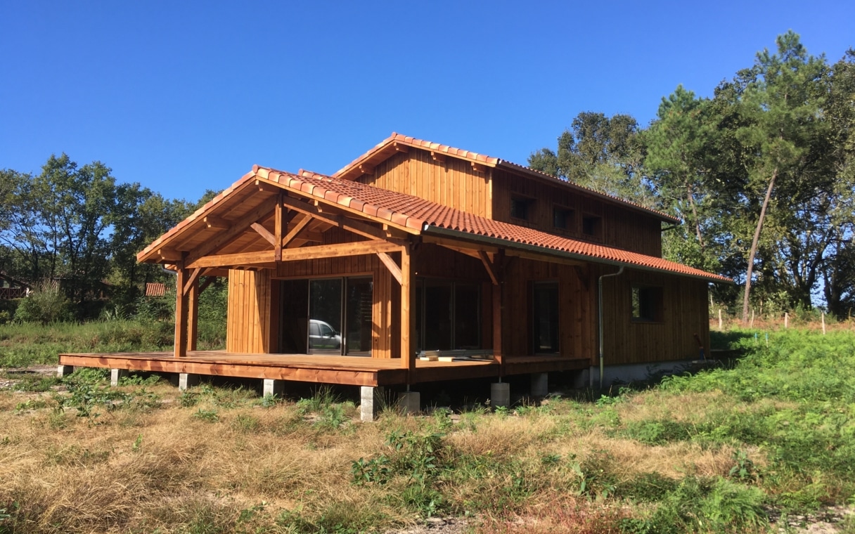 maison traditionnelle bois,maison tradi bois,maison ossature bois,maison ossature bois landes,charpente traditionnelle,maison d'architecte,maison d'architecte landes