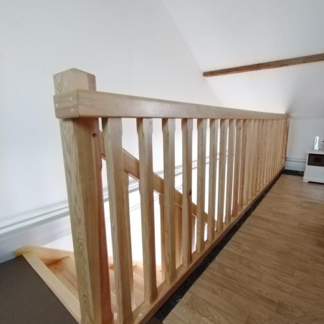 escalier,escalier bois,escalier pin des landes,Escalier vallery,vallery escalier,charpentes vallery escalier